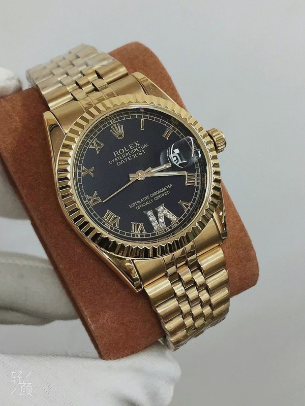 ブランド時計角部分ディテール